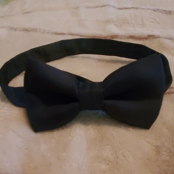 H&M Other - H&M Bow Tie